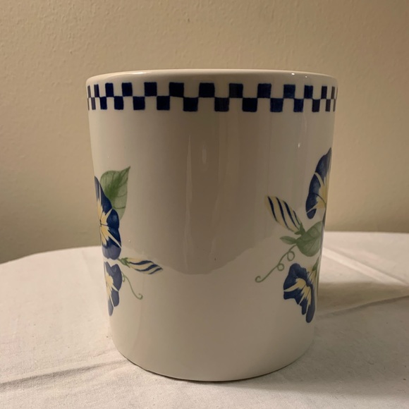 English Poole Pottery - Morning Glory - Picture 2 of 6